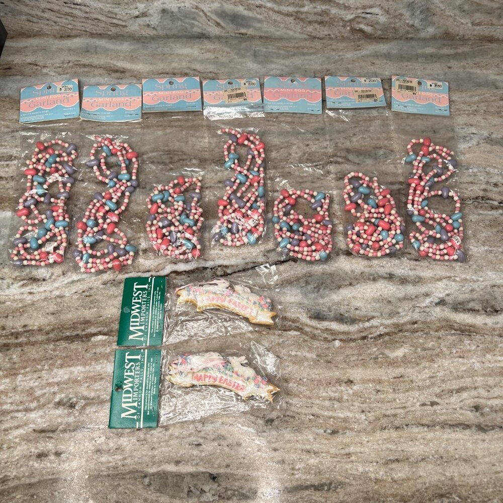 Vintage NOS Wooden Egg & Bead Garland 48" Long   Hanging Bunny Easter Spring